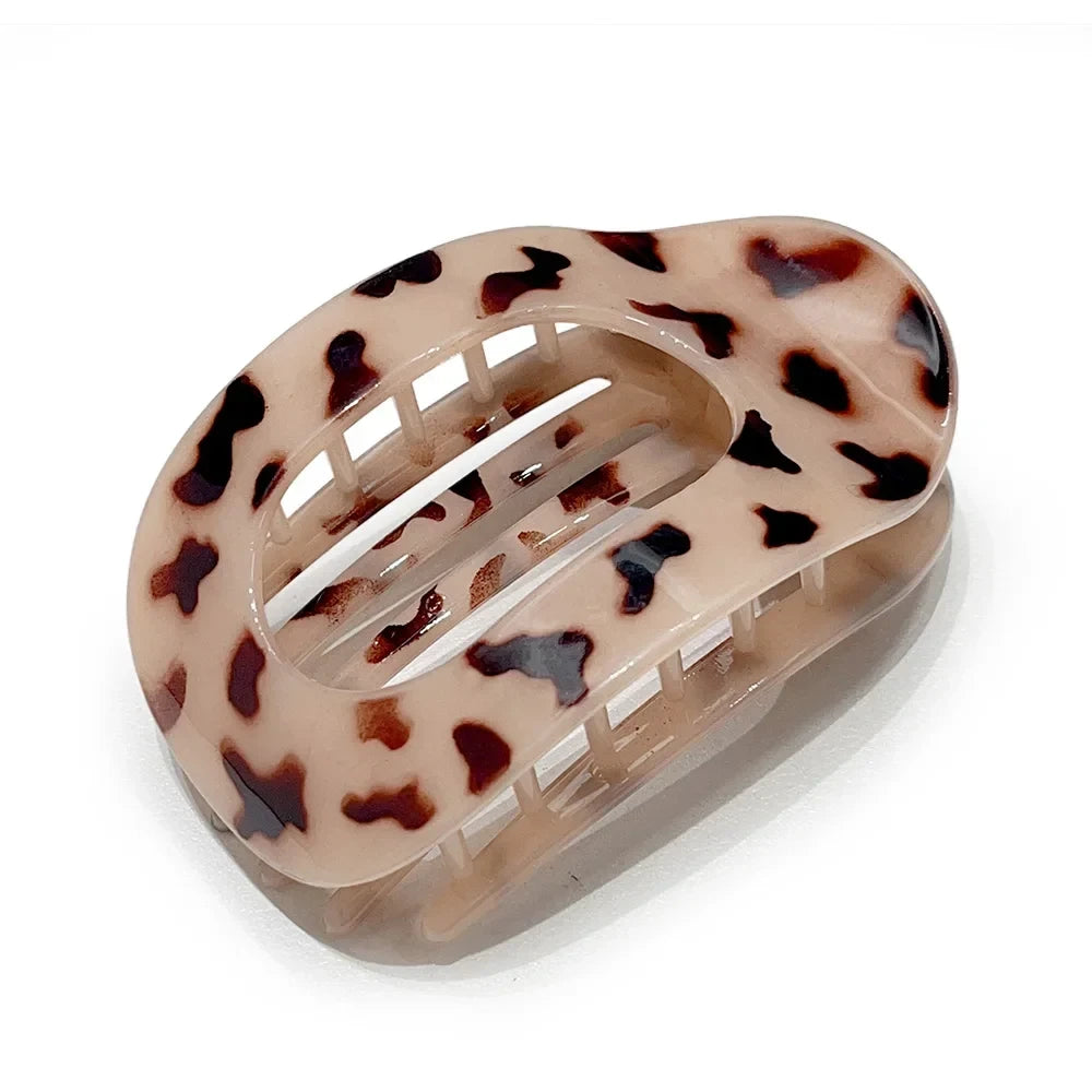 Leopard Matte Oval Hair Claw