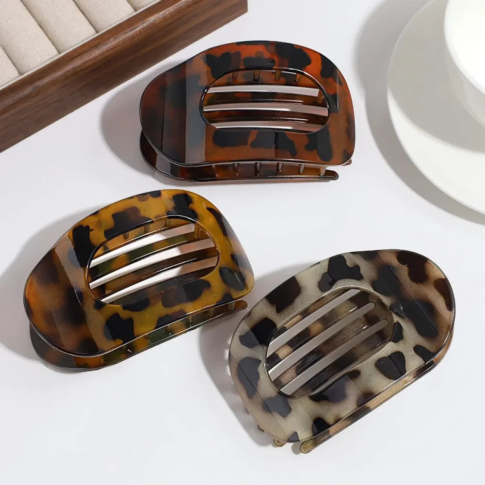 Leopard Matte Oval Hair Claw